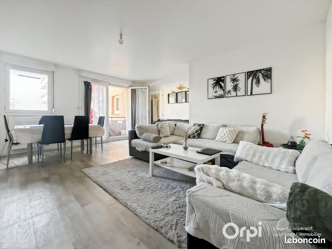 Appartement à louer, 70m², Cergy