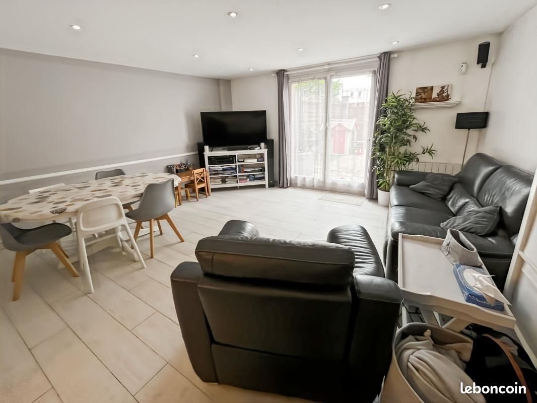 Appartement à vendre, 81m², Cergy