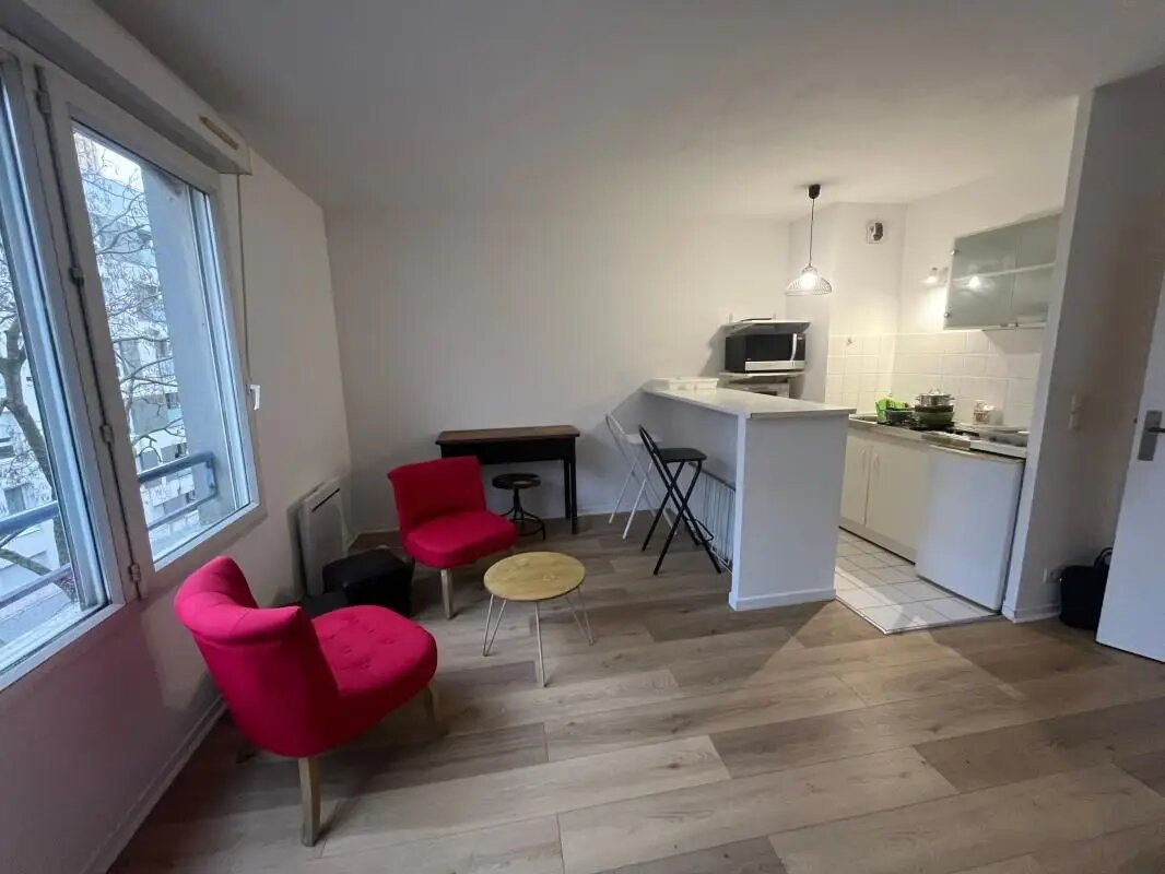 Appartement à louer, 27m², Cergy