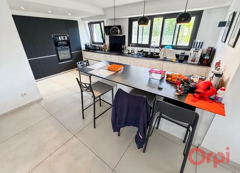 Maison à vendre, 195m², Saint-Cyr-sur-Mer