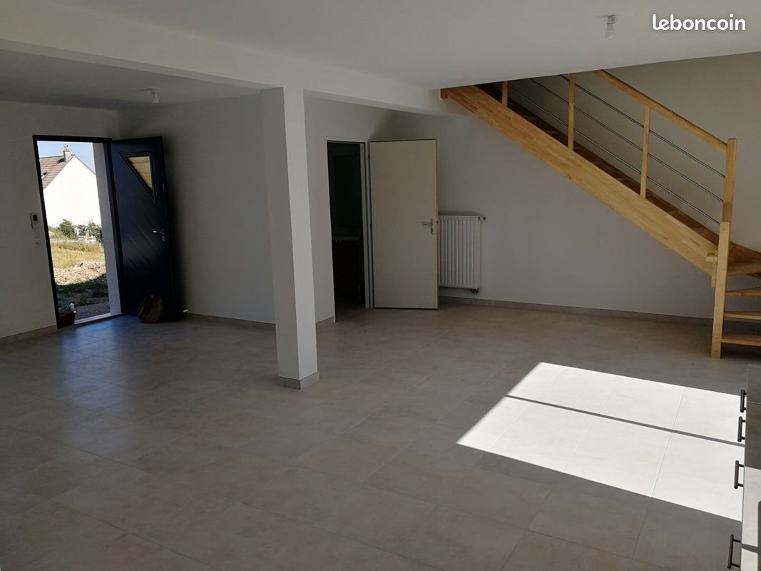 Maison à louer, 95m², Bléré