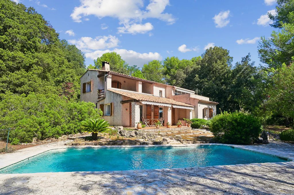 Maison à vendre, 157m², Roquefort-les-Pins