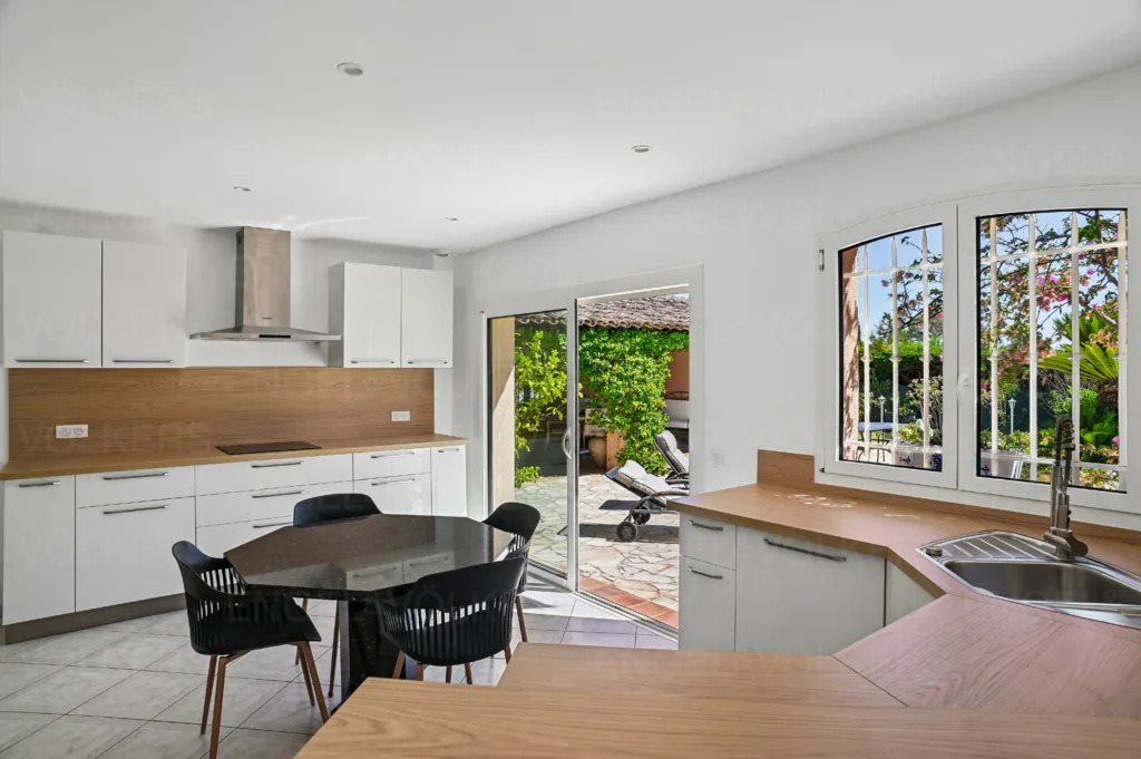 Maison à vendre, 350m², Fréjus
