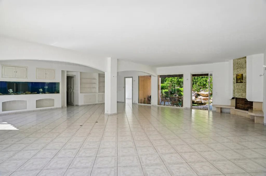 Maison à vendre, 350m², Fréjus