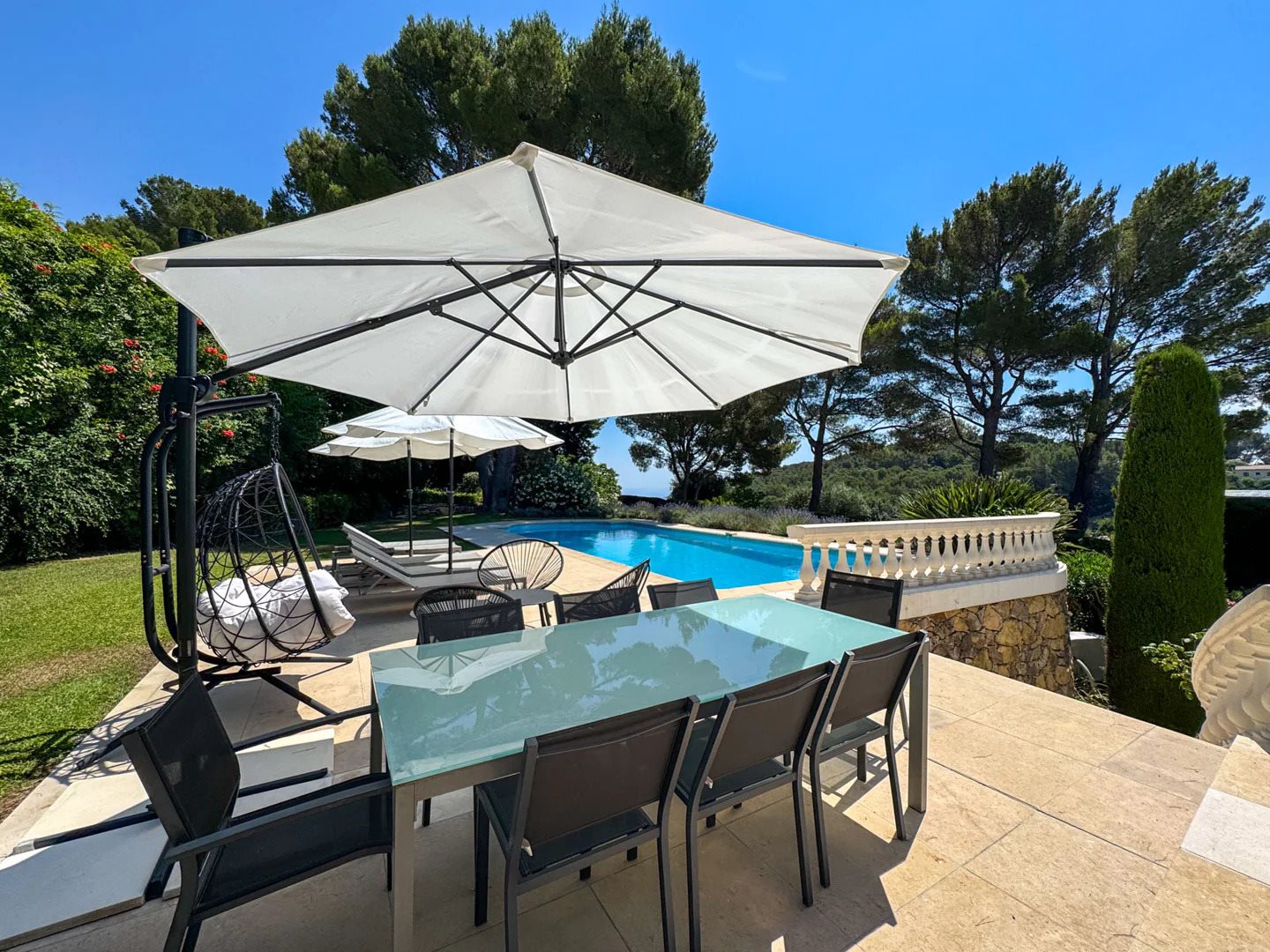 Maison à louer, 280m², Vallauris
