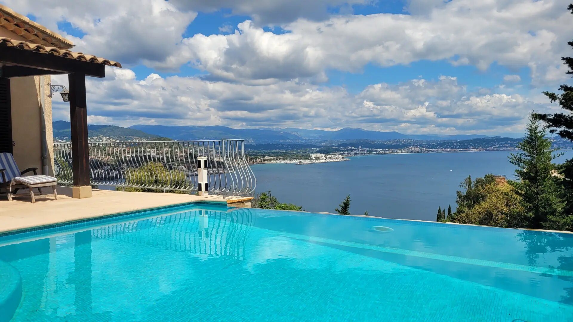 Maison à vendre, 198m², Théoule-sur-Mer
