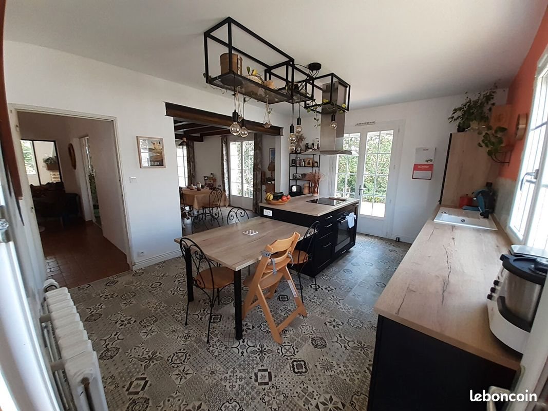 Maison à vendre, 230m², Chauray