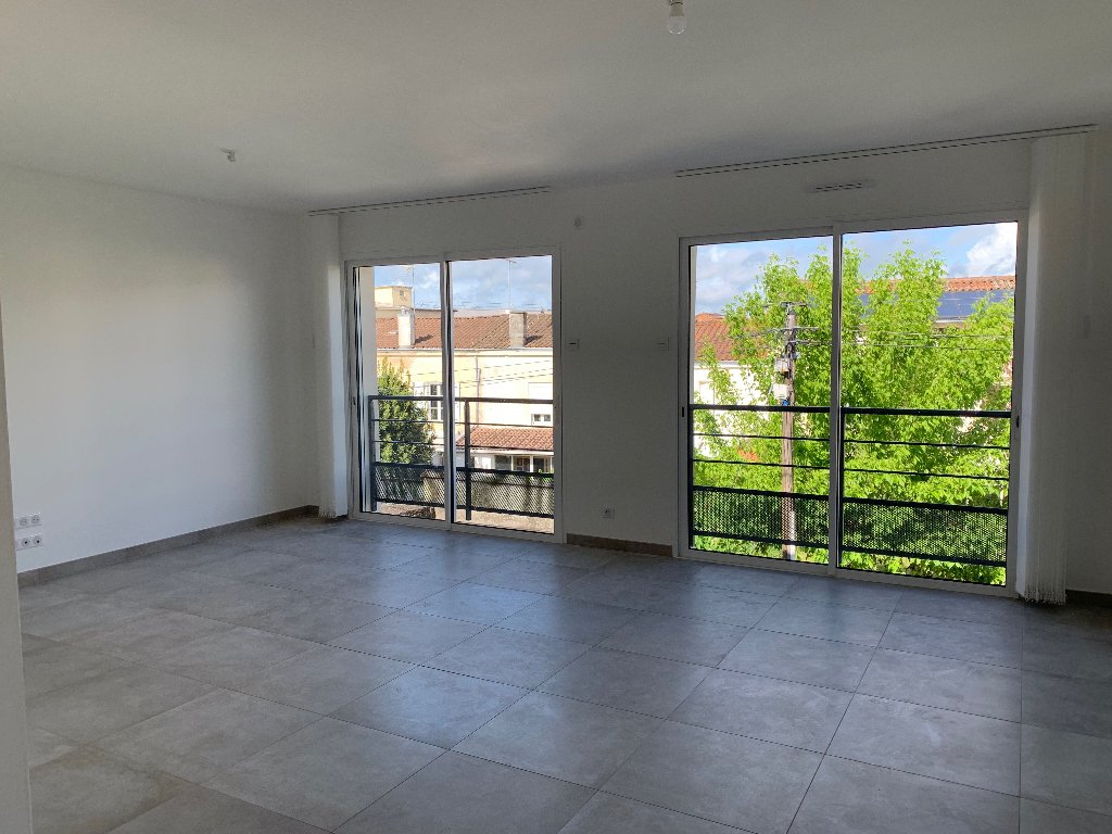 Appartement à louer, 76m², Niort