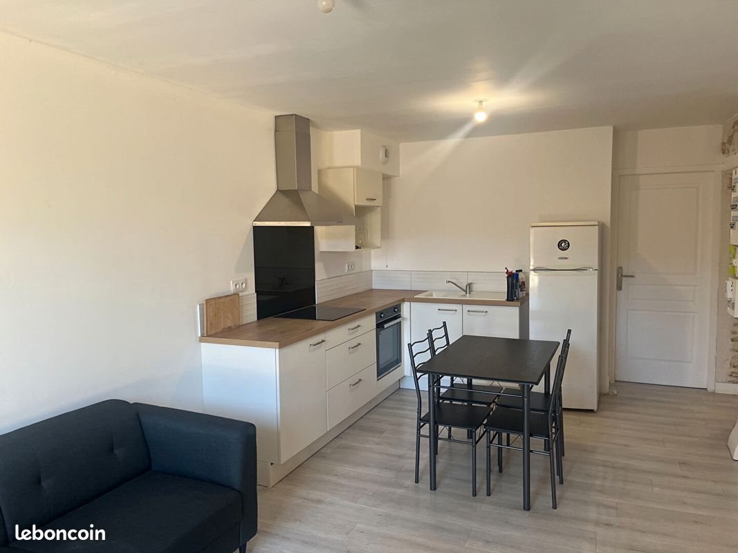 Appartement à louer, 38m², Champdeniers-Saint-Denis