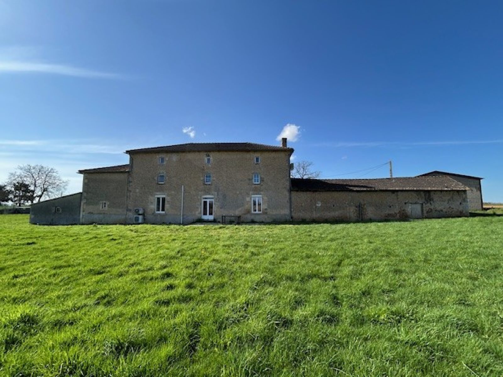 Maison à vendre, 389m², Valence-en-Poitou
