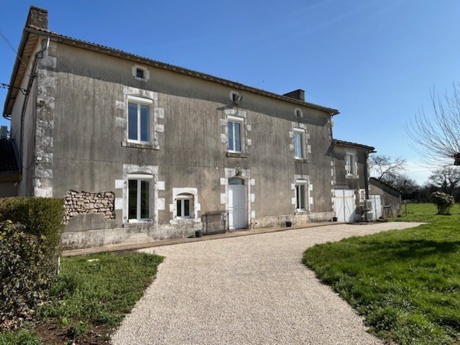 Maison à vendre, 389m², Valence-en-Poitou