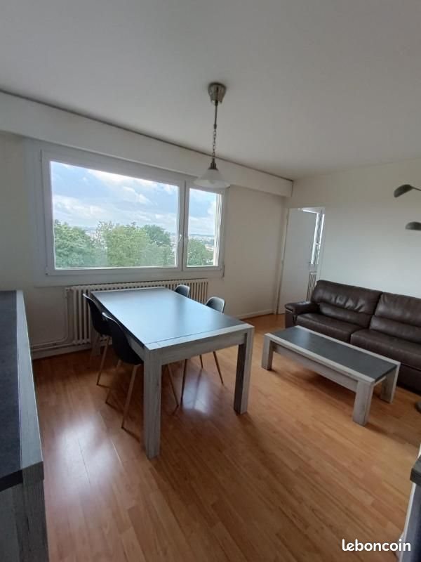 Appartement à louer, 33m², Saint-Max