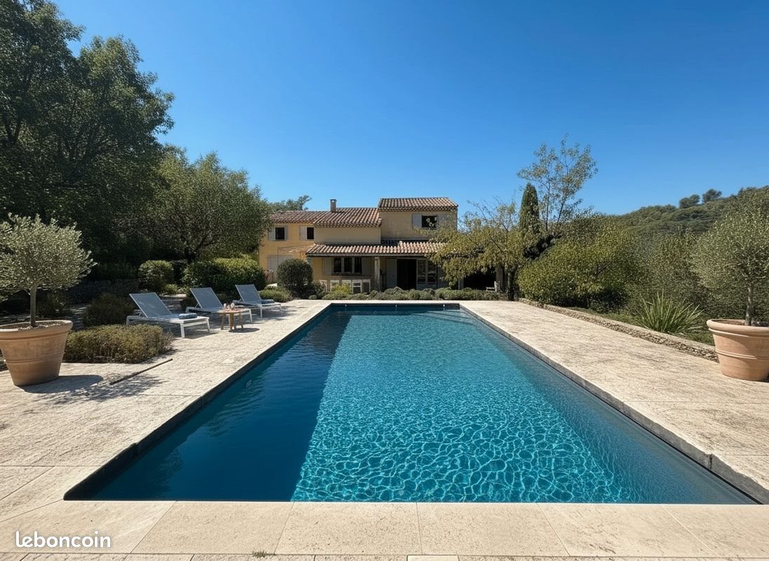 Maison à vendre, 229m², Simiane-Collongue