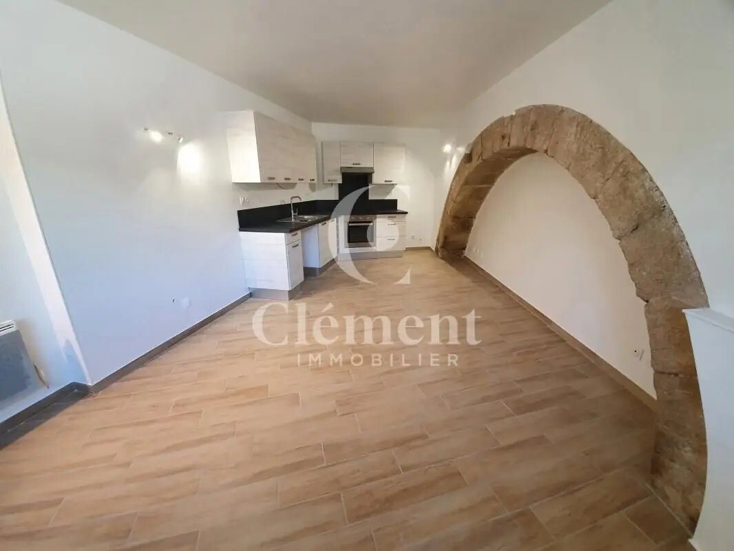 Maison à louer, 82m², Piolenc