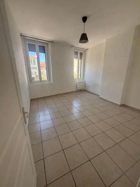 Appartement à louer, 63m², Toulon