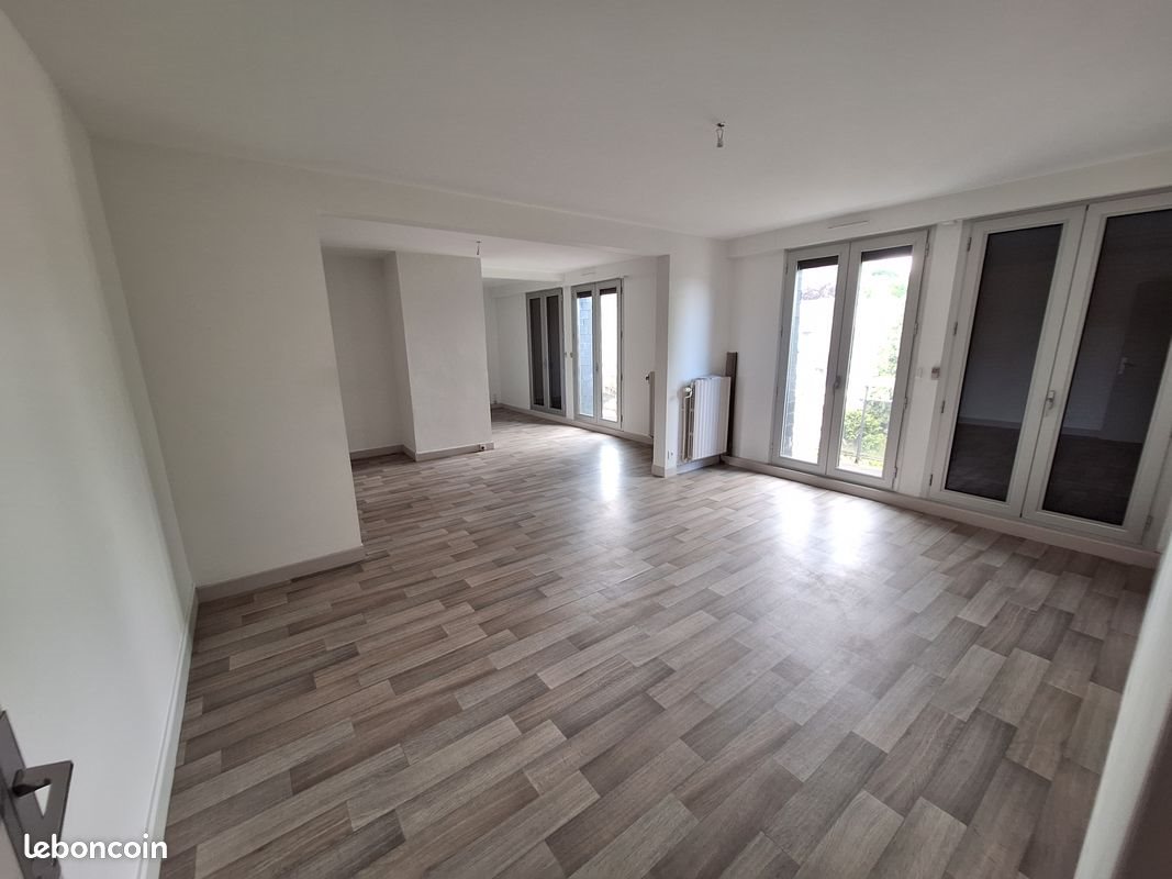 Appartement à louer, 115m², Guéret