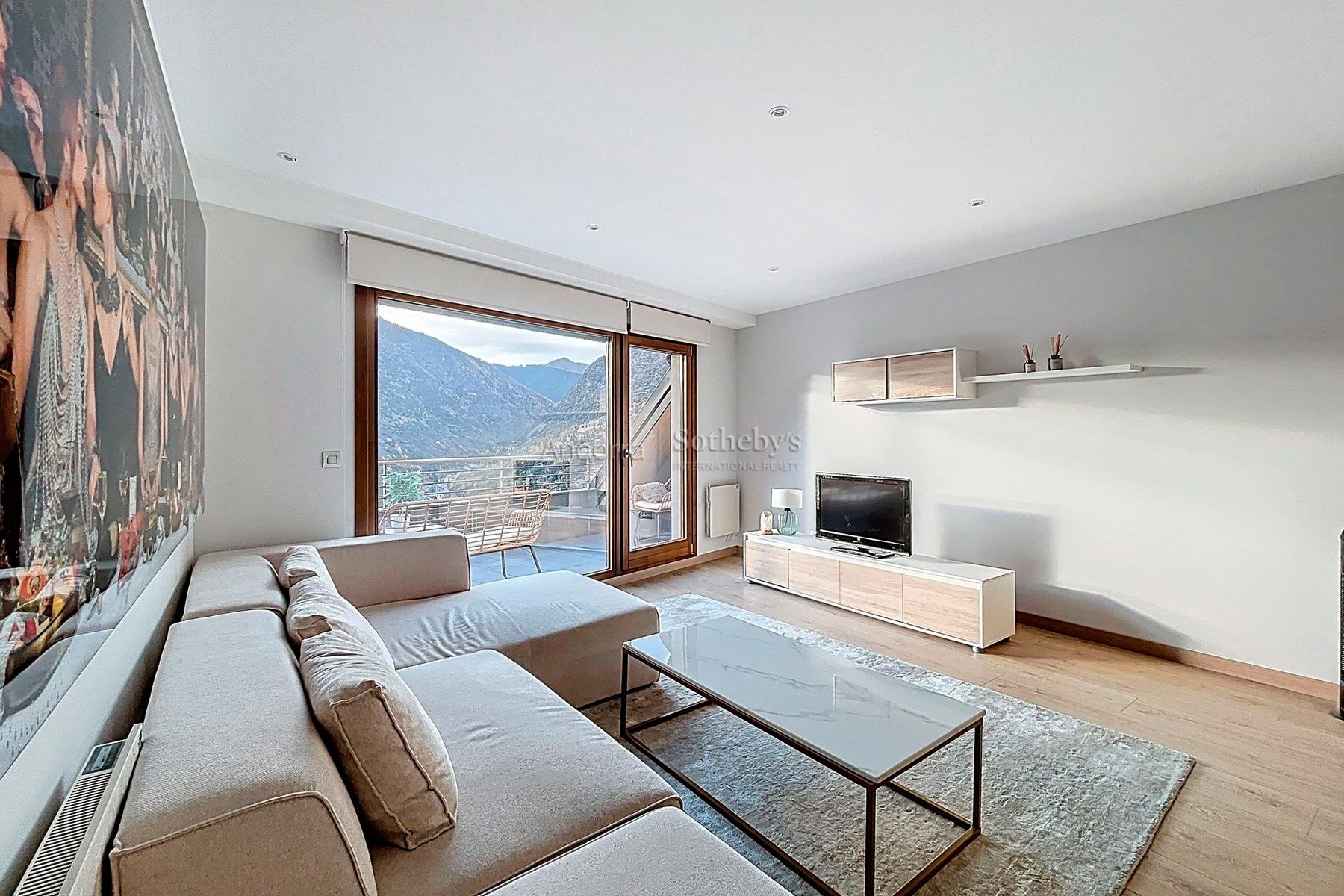 3-bedroom property for sale in Escaldes-Engordany · 2 of 3