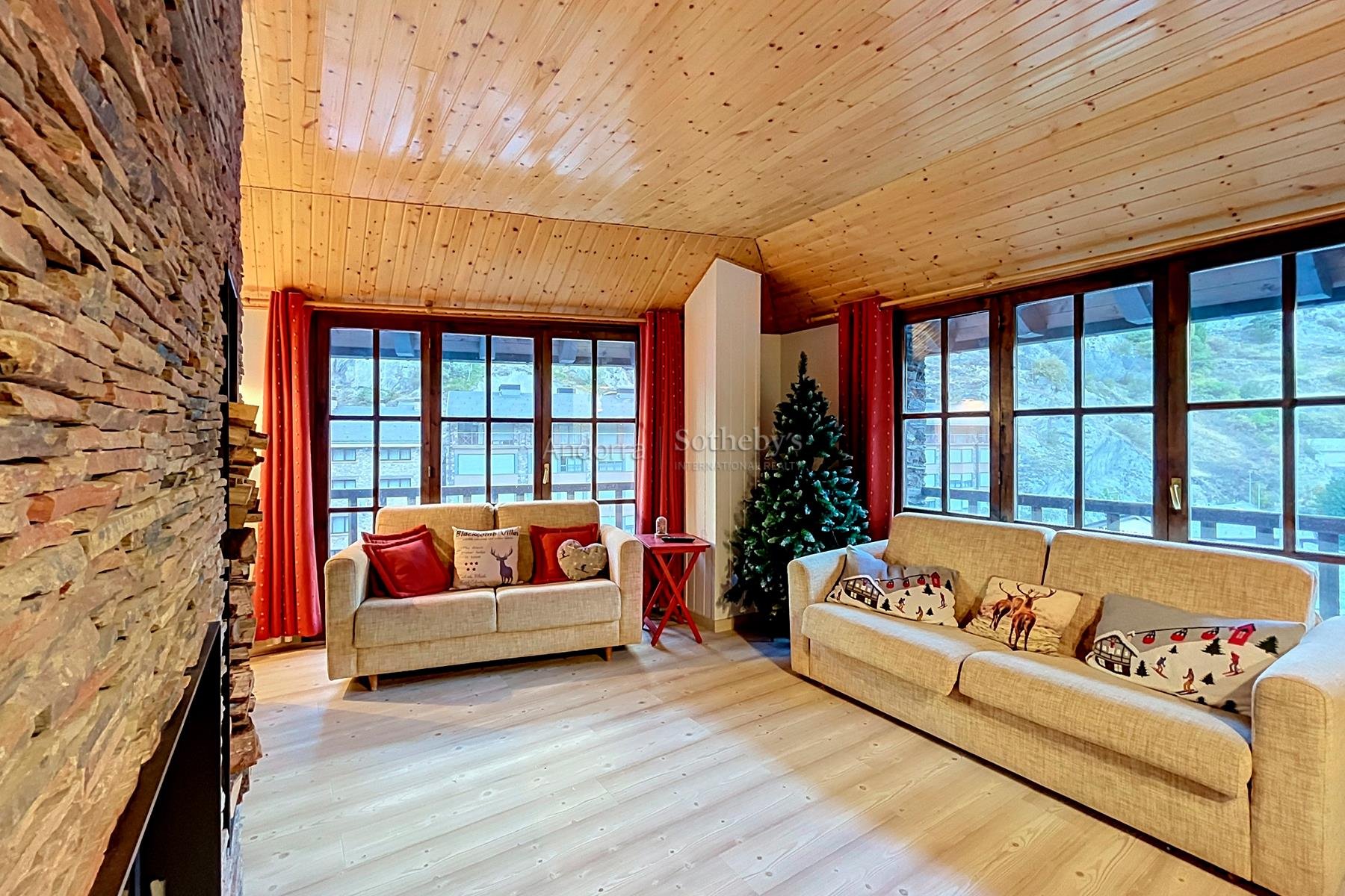 2-bedroom flat for sale in Grandvalira, Canillo · 3 of 22