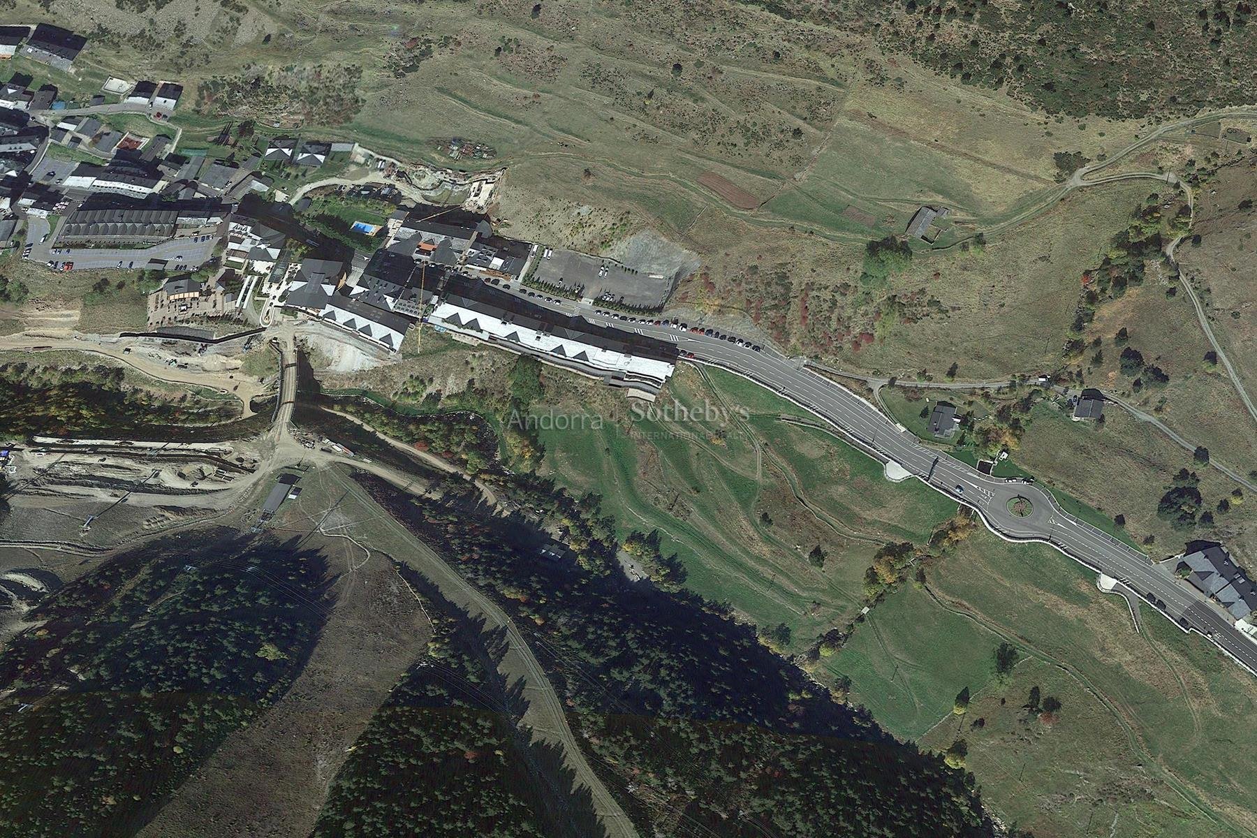 Land for sale in Soldeu, Canillo · 2 of 2