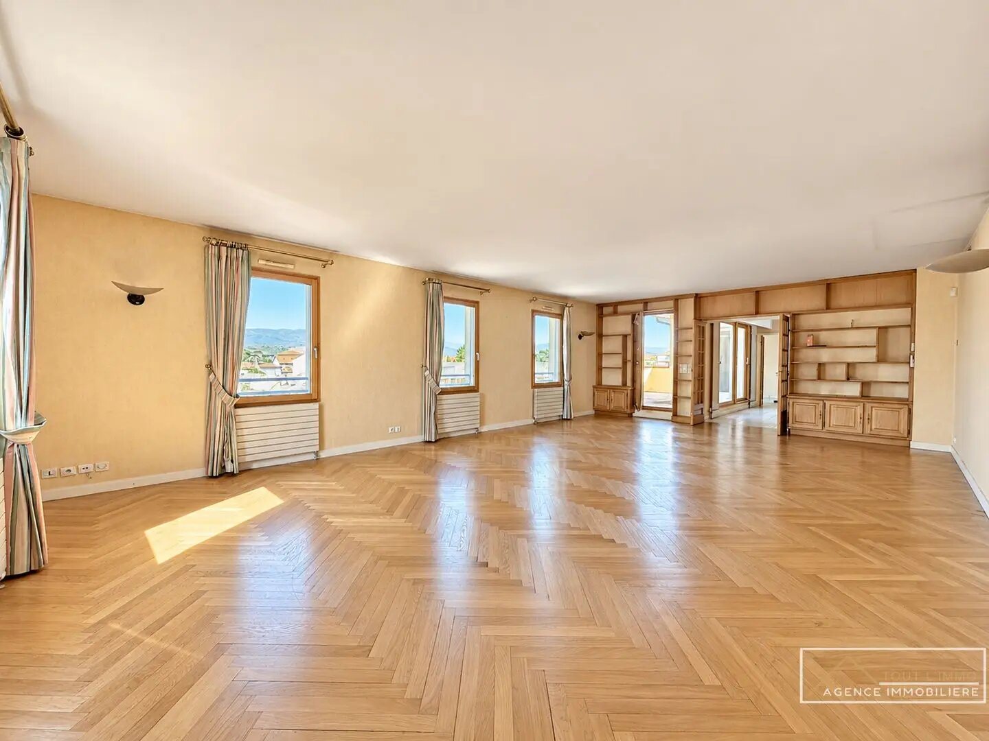 Appartement à vendre, 200m², Roussillon