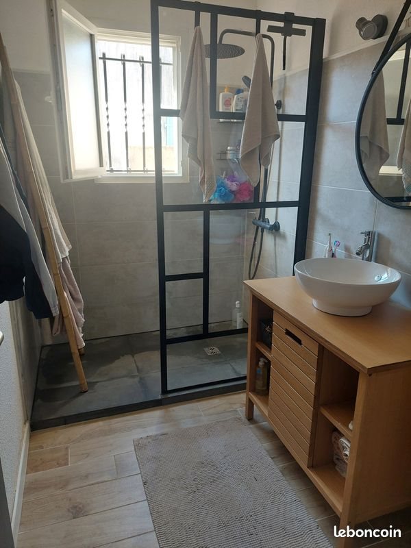 Maison à louer, 70m², Bernis