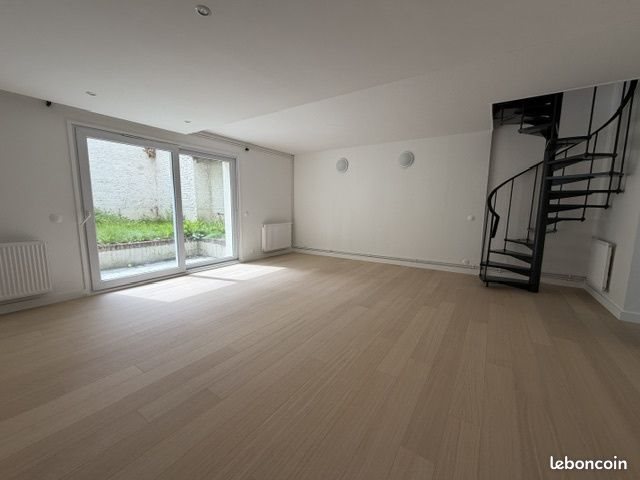 Appartement à louer, 83m², Lille