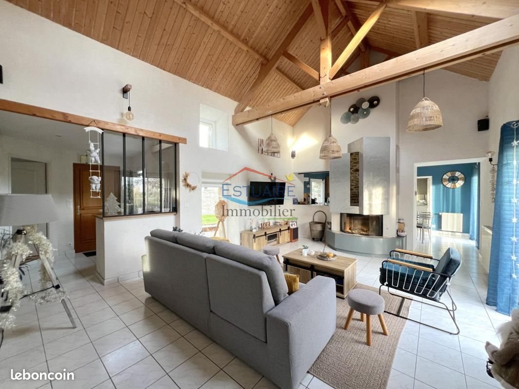 Maison à vendre, 160m², Le Temple-de-Bretagne