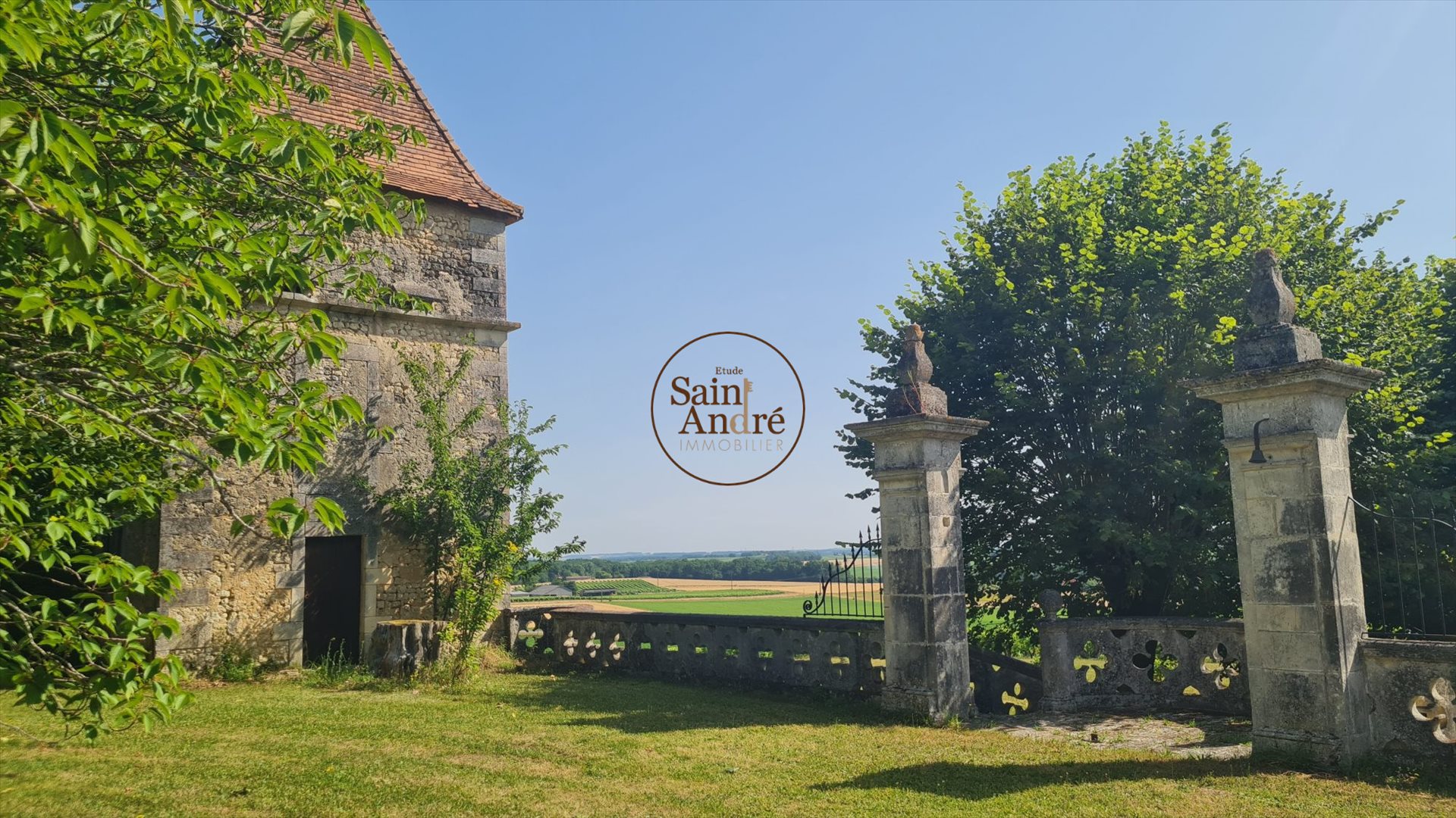 Maison à vendre, 490m², Condéon
