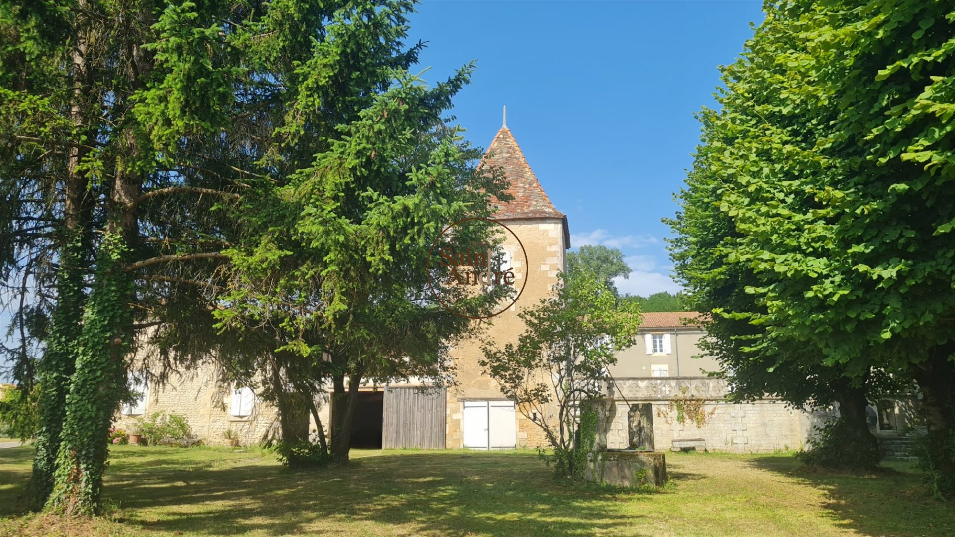 Maison à vendre, 490m², Condéon