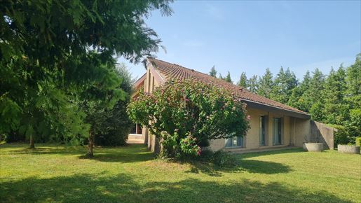 6 pièces 200 m² · à Fléac · 200 m² · 362 250 €