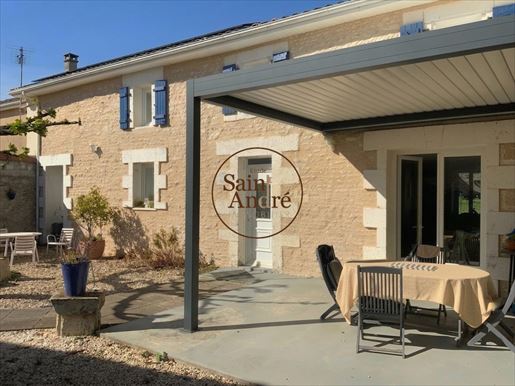 Maison 7 pièces 192 m² · à Champniers · 192 m² · 357 000 €