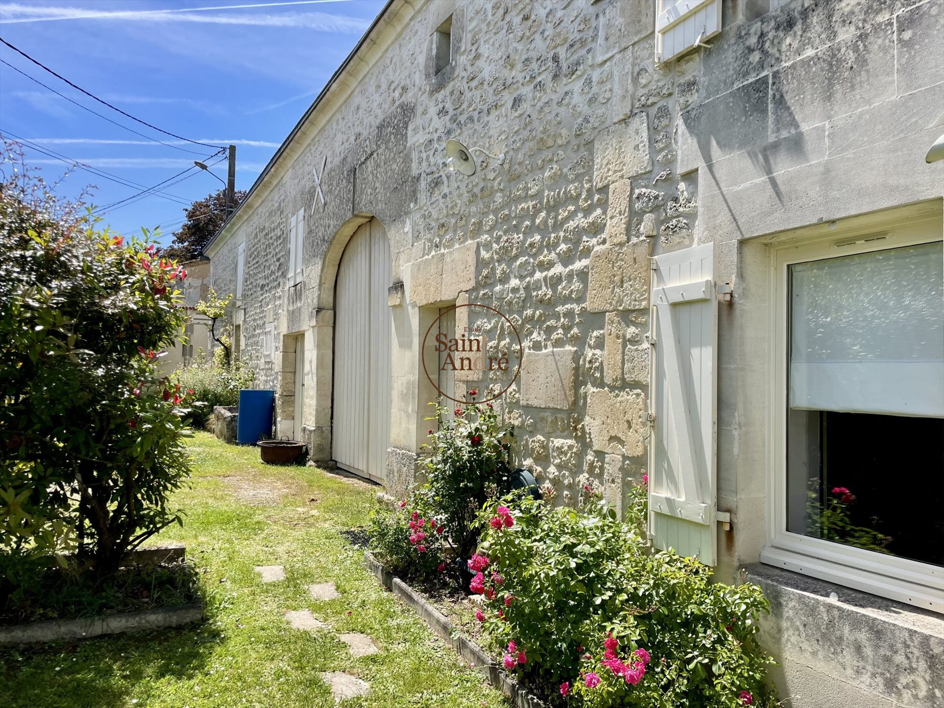 Maison à vendre, 220m², Roullet-Saint-Estèphe