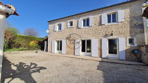Maison 7 pièces 180 m² · à Hiersac · 180 m² · 299 775 €