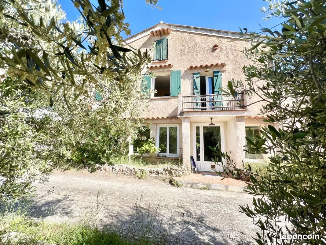 Maison à vendre, 157m², Brignoles