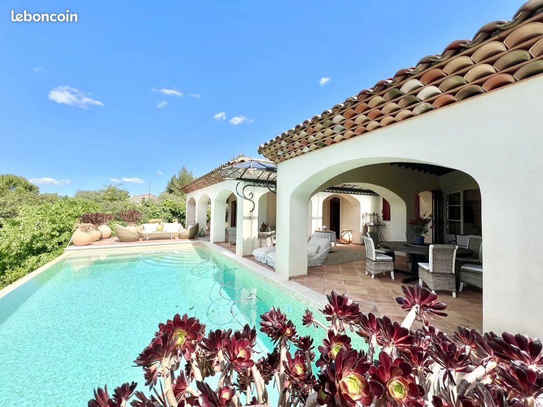 Maison à vendre, 187m², Rocbaron