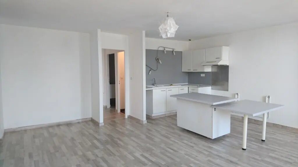 Appartement à louer, 67m², Pons