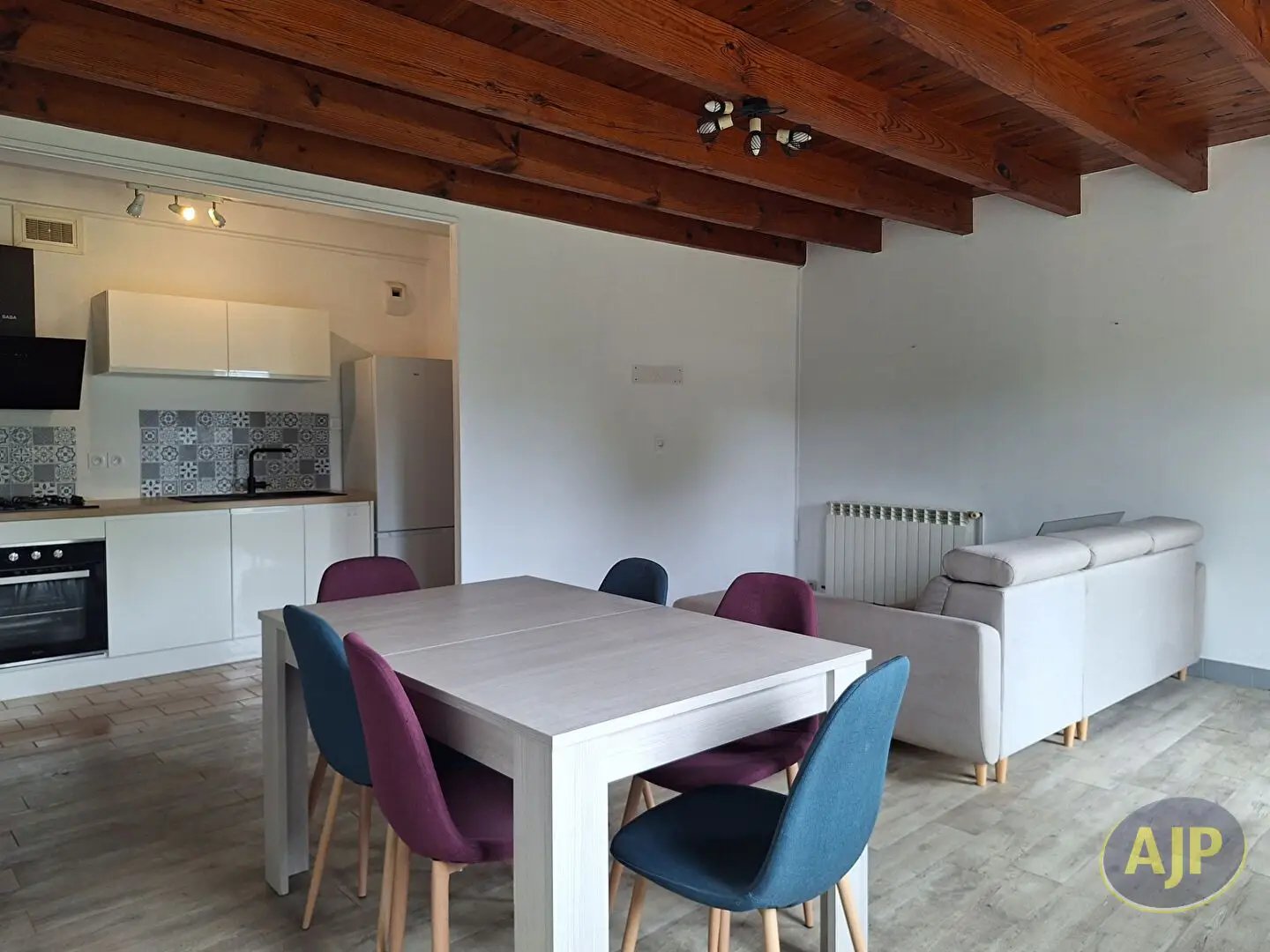 Maison à louer, 107m², Berneuil