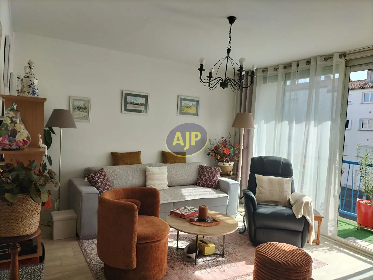 Appartement à louer, 70m², Rochefort