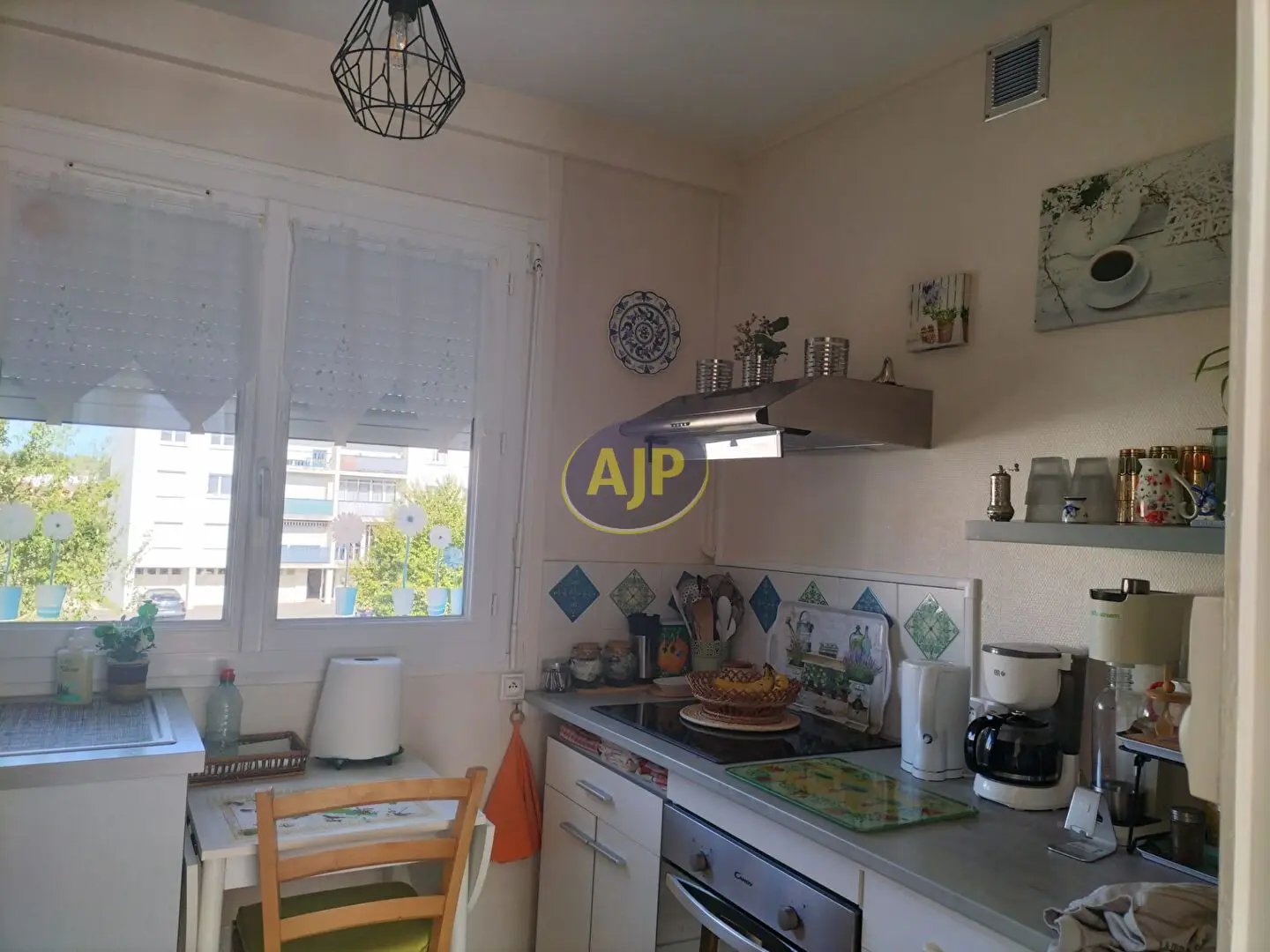 Appartement à louer, 70m², Rochefort