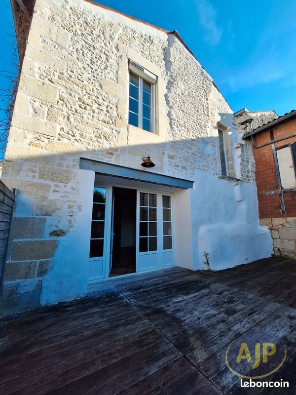 Maison à louer, 166m², Pons