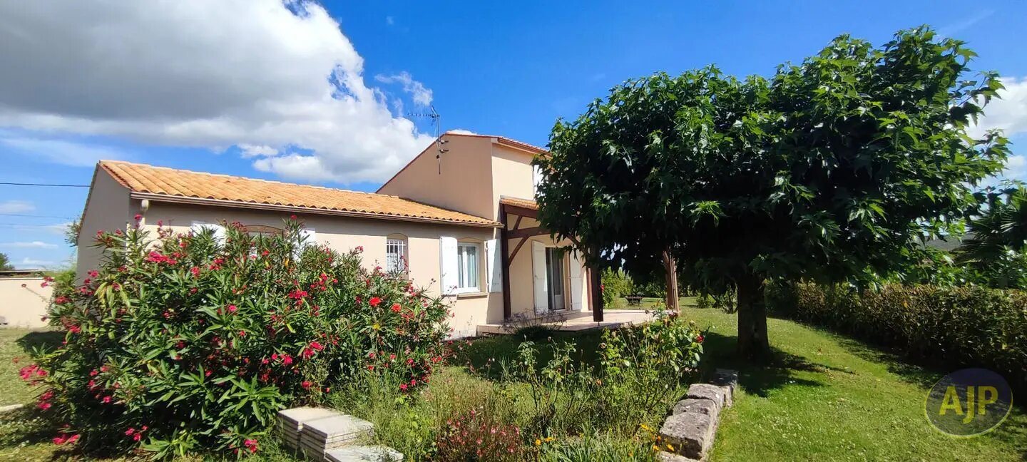 Maison à vendre, 109m², Berneuil