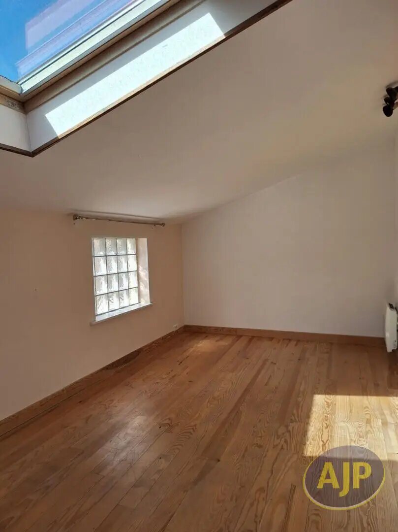 Maison à louer, 104m², Jonzac