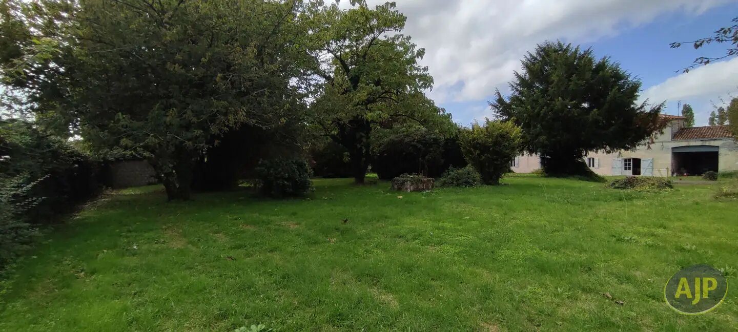 Maison à vendre, 318m², Saint-Léger