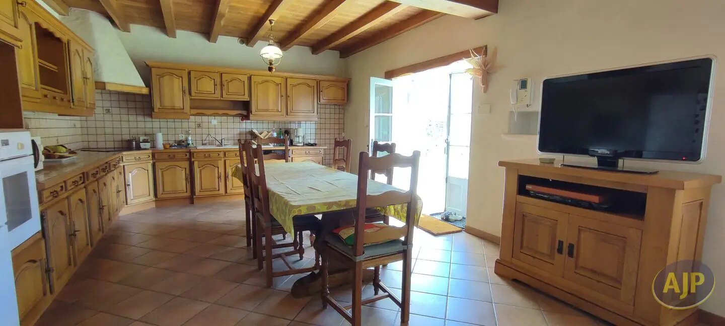 Maison à vendre, 318m², Saint-Léger