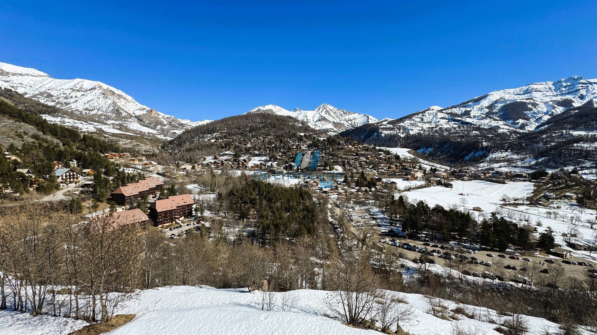 Maison à vendre, 877m², Allos