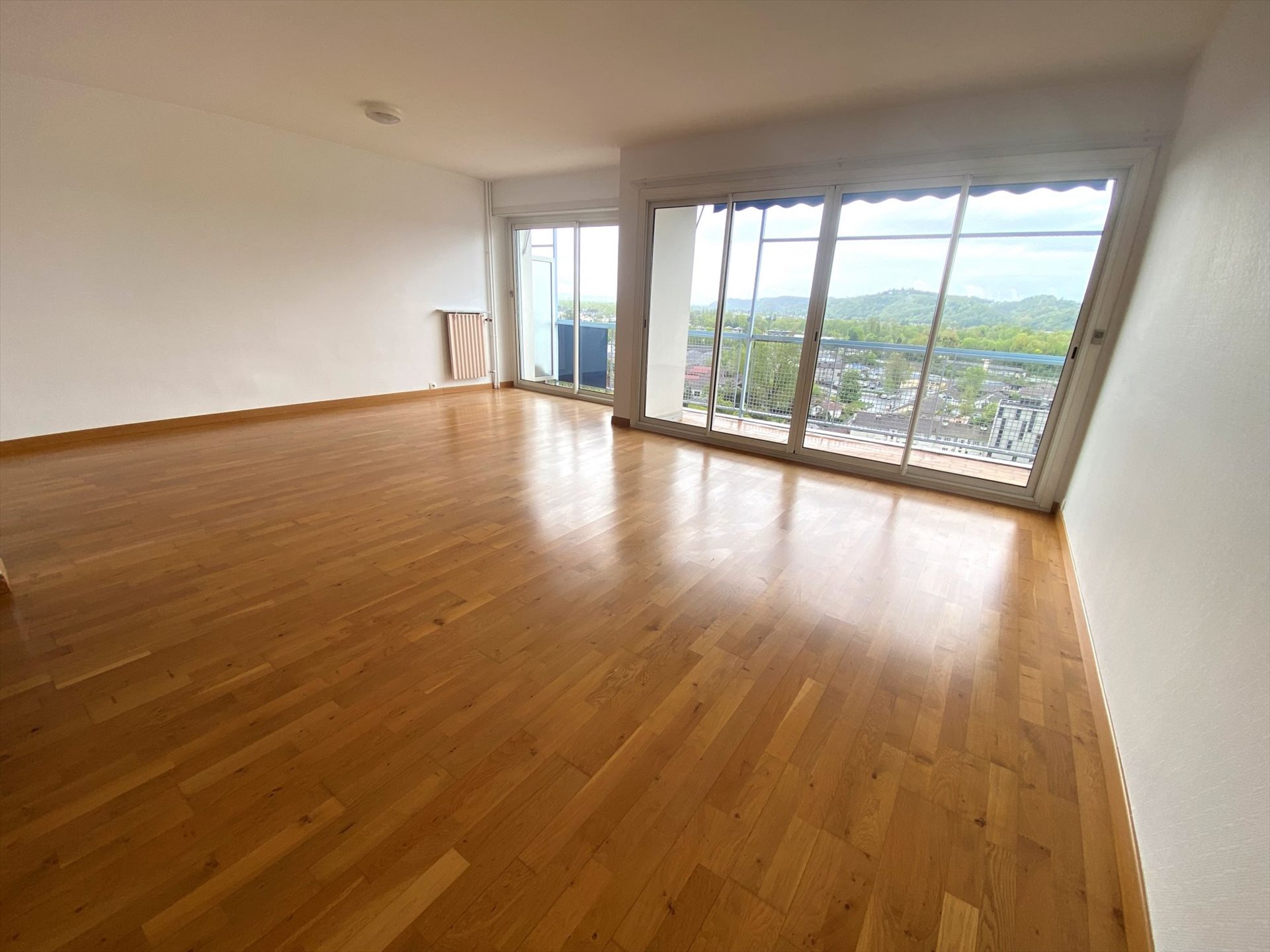 Appartement à louer, 89m², Pau