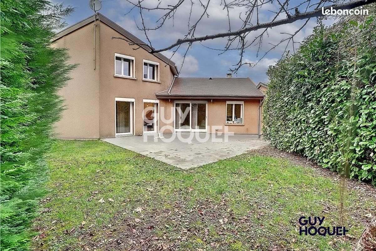 Maison à vendre, 102m², Saint-Etienne-du-Bois