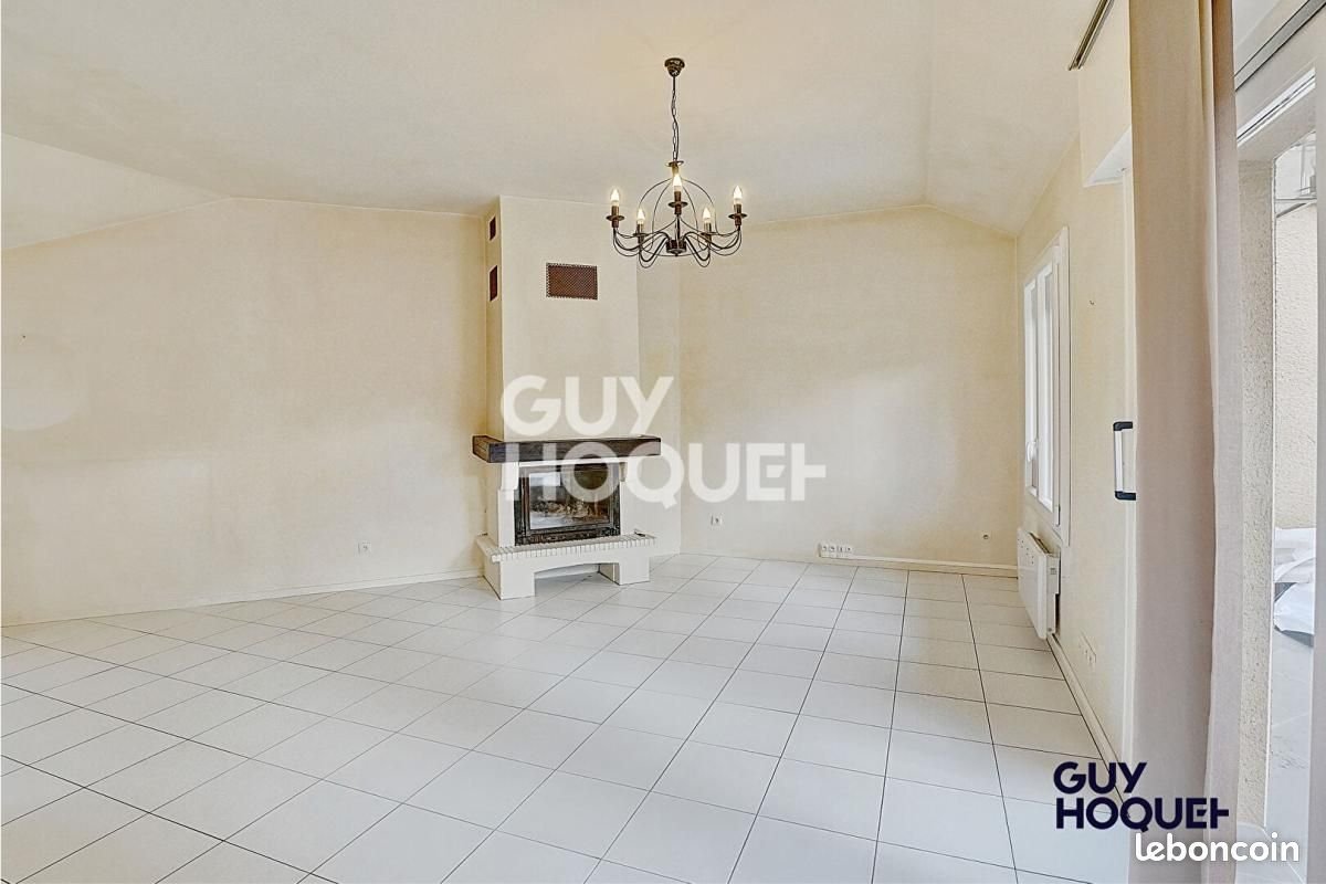 Maison à vendre, 102m², Saint-Etienne-du-Bois
