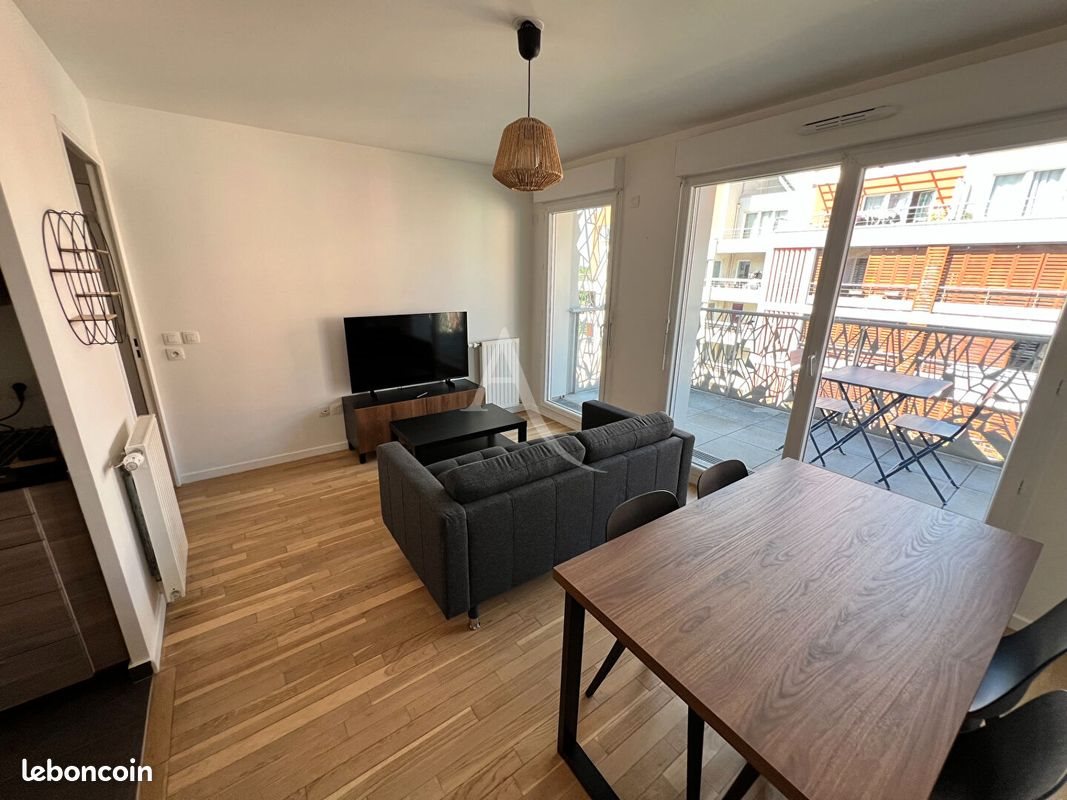 Appartement à louer, 41m², Cergy