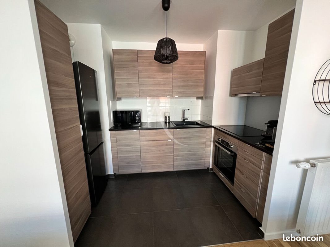 Appartement à louer, 41m², Cergy
